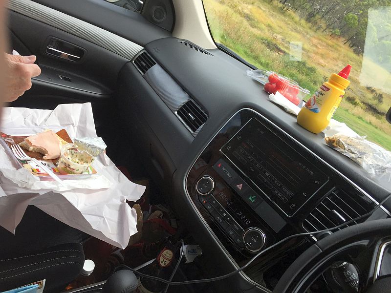 Essen im Wagen